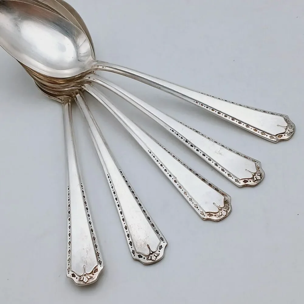 Tudor Plate Oneida Community Algonquin Set of 5 Servings Spoon Vtg